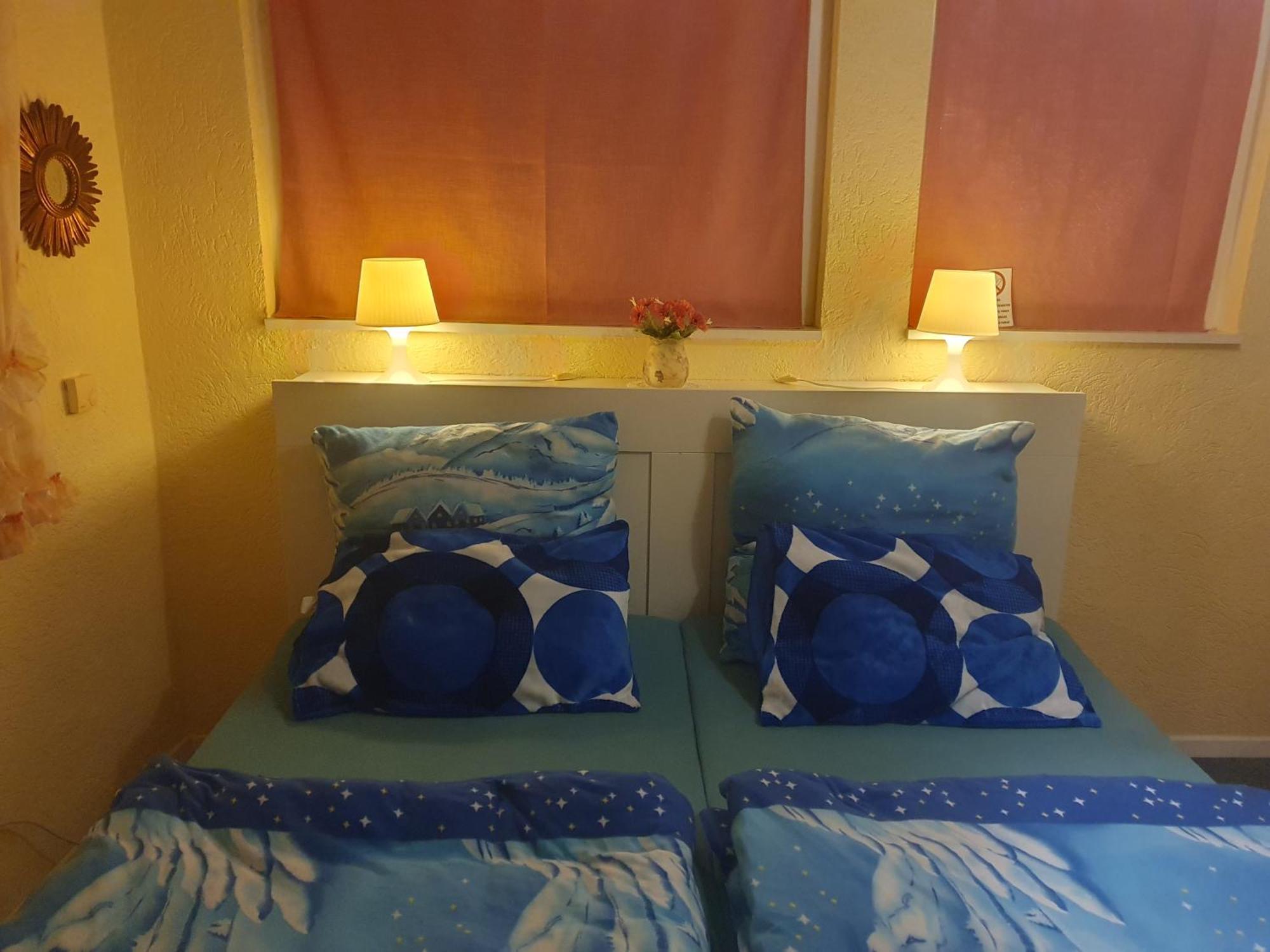 Guest House Grünstadt Esterno foto
