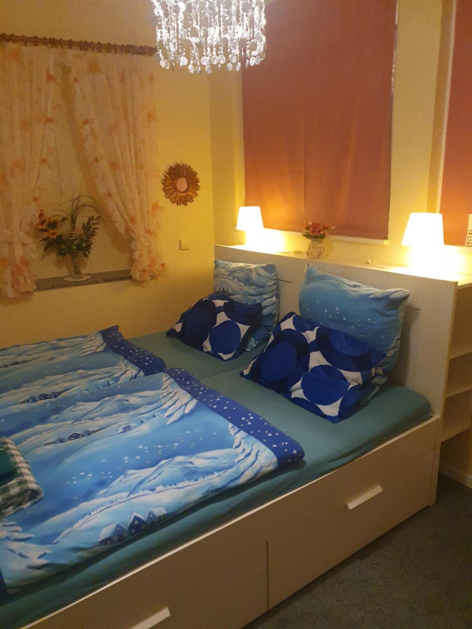 Guest House Grünstadt Esterno foto